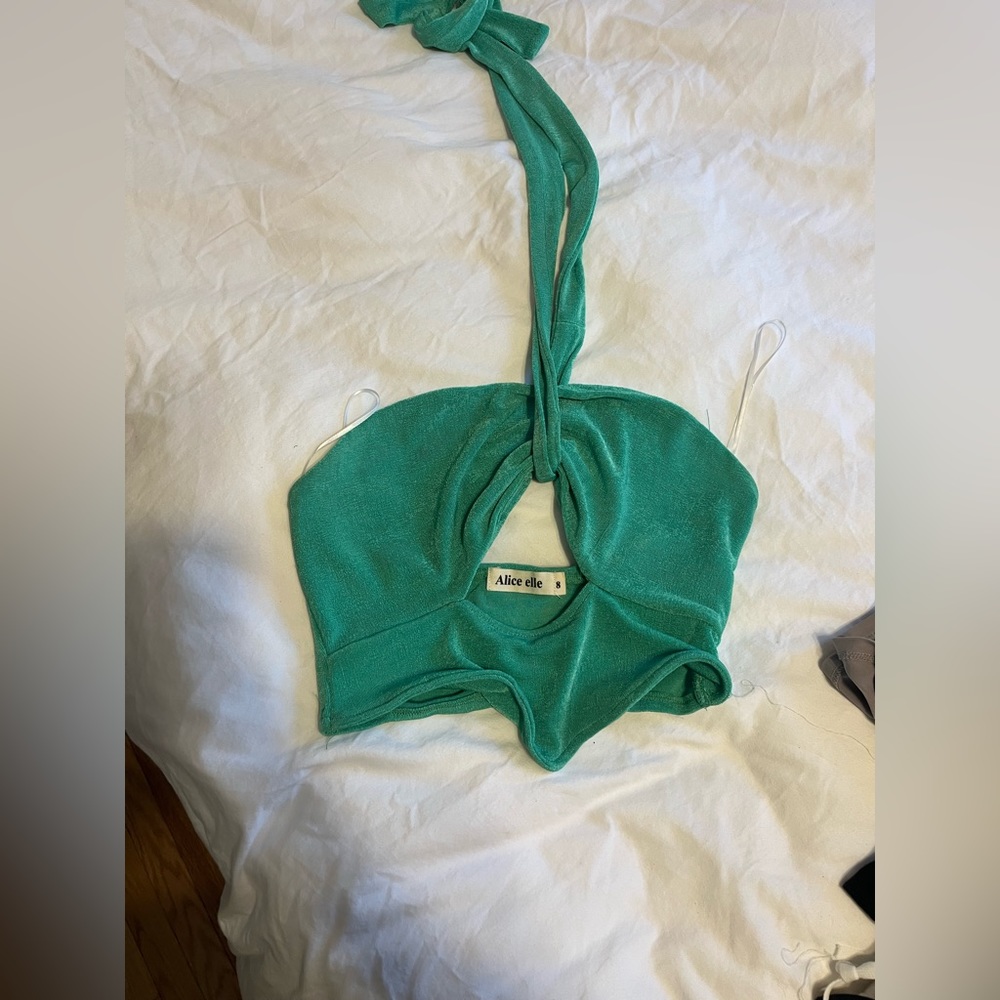 Verge girl green top